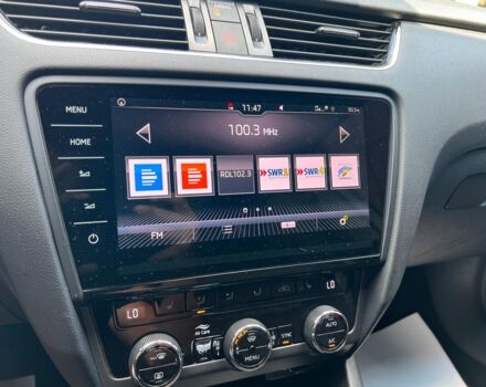 Белый Шкода Октавия, объемом двигателя 2 л и пробегом 209 тыс. км за 16990 $, фото 24 на Automoto.ua