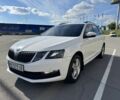 Білий Шкода Октавія, об'ємом двигуна 1.6 л та пробігом 300 тис. км за 12000 $, фото 1 на Automoto.ua
