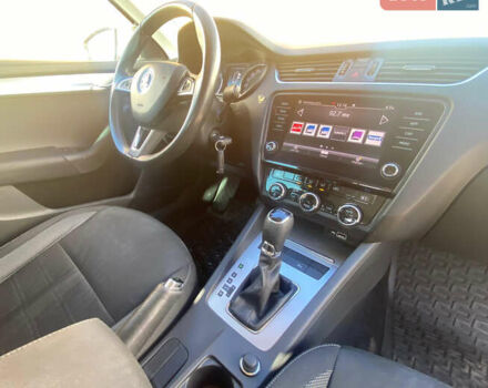 Білий Шкода Октавія, об'ємом двигуна 1.97 л та пробігом 210 тис. км за 14500 $, фото 8 на Automoto.ua