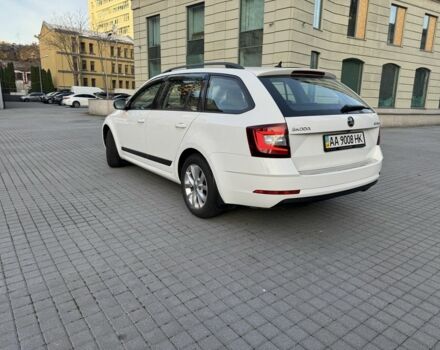 Белый Шкода Октавия, объемом двигателя 1.8 л и пробегом 130 тыс. км за 16150 $, фото 2 на Automoto.ua