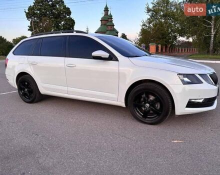 Шкода Октавия 2018 в Киеве на Automoto.ua Белый Шкода Октавия, объемом двигателя 1.6 л и пробегом 206 тыс. км за 14600 $, фото 13 на Automoto.ua