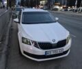 Белый Шкода Октавия, объемом двигателя 1.6 л и пробегом 250 тыс. км за 295 $, фото 1 на Automoto.ua