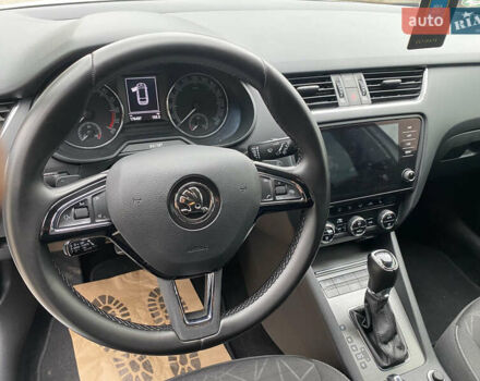Белый Шкода Октавия, объемом двигателя 2 л и пробегом 176 тыс. км за 15350 $, фото 28 на Automoto.ua
