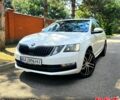 Белый Шкода Октавия, объемом двигателя 2 л и пробегом 240 тыс. км за 13700 $, фото 1 на Automoto.ua