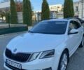 Белый Шкода Октавия, объемом двигателя 2 л и пробегом 187 тыс. км за 18900 $, фото 1 на Automoto.ua