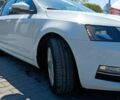 Белый Шкода Октавия, объемом двигателя 2 л и пробегом 245 тыс. км за 14200 $, фото 1 на Automoto.ua