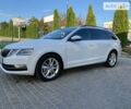 Белый Шкода Октавия, объемом двигателя 2 л и пробегом 187 тыс. км за 18900 $, фото 2 на Automoto.ua