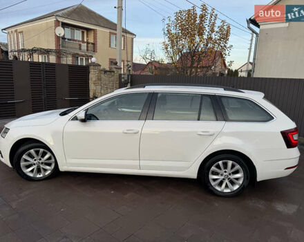 Білий Шкода Октавія, об'ємом двигуна 2 л та пробігом 210 тис. км за 16400 $, фото 7 на Automoto.ua