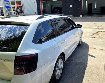 Шкода Октавия 2018 в Запорожье на Automoto.ua Белый Шкода Октавия, объемом двигателя 1.6 л и пробегом 256 тыс. км за 17500 $, фото 1 на Automoto.ua