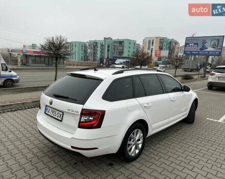 Белый Шкода Октавия, объемом двигателя 1.97 л и пробегом 250 тыс. км за 14500 $, фото 5 на Automoto.ua