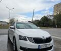Белый Шкода Октавия, объемом двигателя 1.6 л и пробегом 234 тыс. км за 13600 $, фото 1 на Automoto.ua