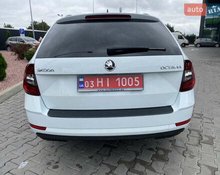 Белый Шкода Октавия, объемом двигателя 2 л и пробегом 176 тыс. км за 15350 $, фото 10 на Automoto.ua