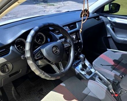 Шкода Октавия 2018 в Запорожье на Automoto.ua Белый Шкода Октавия, объемом двигателя 1.6 л и пробегом 256 тыс. км за 17500 $, фото 7 на Automoto.ua