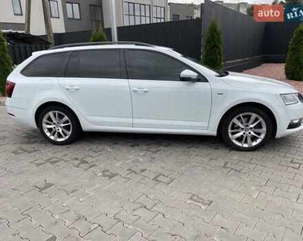 Белый Шкода Октавия, объемом двигателя 2 л и пробегом 176 тыс. км за 15350 $, фото 7 на Automoto.ua