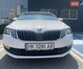 Белый Шкода Октавия, объемом двигателя 1.97 л и пробегом 235 тыс. км за 15950 $, фото 1 на Automoto.ua