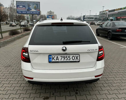 Белый Шкода Октавия, объемом двигателя 1.97 л и пробегом 250 тыс. км за 14500 $, фото 4 на Automoto.ua