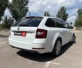 Белый Шкода Октавия, объемом двигателя 2 л и пробегом 209 тыс. км за 16990 $, фото 4 на Automoto.ua