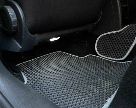 Белый Шкода Октавия, объемом двигателя 2 л и пробегом 324 тыс. км за 15699 $, фото 14 на Automoto.ua