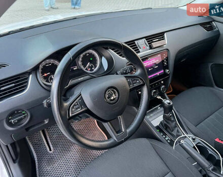 Білий Шкода Октавія, об'ємом двигуна 1.6 л та пробігом 302 тис. км за 14290 $, фото 16 на Automoto.ua