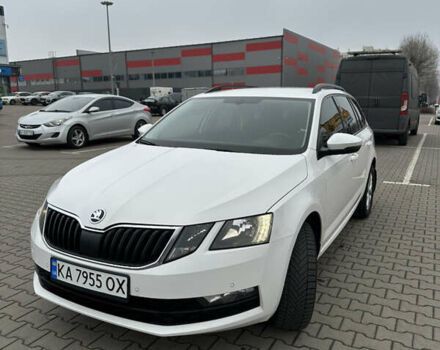 Белый Шкода Октавия, объемом двигателя 1.97 л и пробегом 250 тыс. км за 14500 $, фото 1 на Automoto.ua