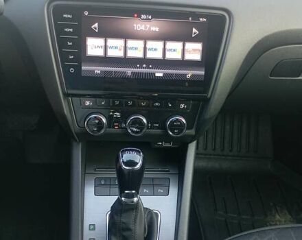 Білий Шкода Октавія, об'ємом двигуна 1.6 л та пробігом 223 тис. км за 15950 $, фото 21 на Automoto.ua