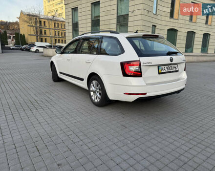 Білий Шкода Октавія, об'ємом двигуна 1.8 л та пробігом 130 тис. км за 16150 $, фото 2 на Automoto.ua