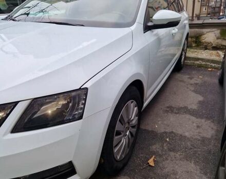 Белый Шкода Октавия, объемом двигателя 1.6 л и пробегом 187 тыс. км за 14500 $, фото 2 на Automoto.ua