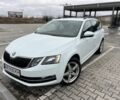 Белый Шкода Октавия, объемом двигателя 2 л и пробегом 295 тыс. км за 16600 $, фото 1 на Automoto.ua