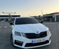 Білий Шкода Октавія, об'ємом двигуна 2 л та пробігом 287 тис. км за 16497 $, фото 1 на Automoto.ua