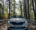 Білий Шкода Октавія, об'ємом двигуна 1.6 л та пробігом 307 тис. км за 12500 $, фото 1 на Automoto.ua
