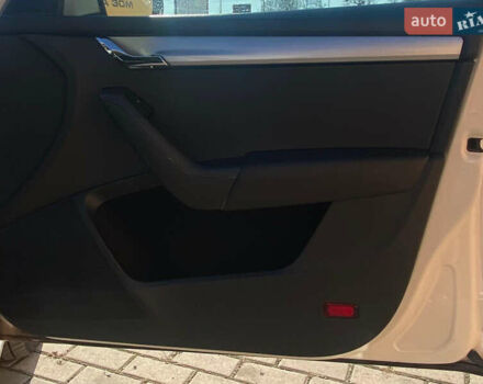 Білий Шкода Октавія, об'ємом двигуна 1.97 л та пробігом 210 тис. км за 14500 $, фото 19 на Automoto.ua