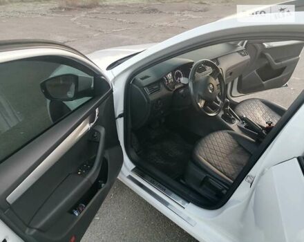 Белый Шкода Октавия, объемом двигателя 1.6 л и пробегом 211 тыс. км за 12900 $, фото 15 на Automoto.ua