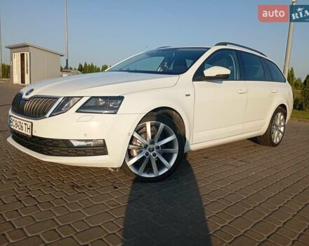 Білий Шкода Октавія, об'ємом двигуна 1.6 л та пробігом 223 тис. км за 15950 $, фото 8 на Automoto.ua