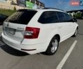 Белый Шкода Октавия, объемом двигателя 1.6 л и пробегом 310 тыс. км за 11000 $, фото 4 на Automoto.ua