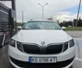 Белый Шкода Октавия, объемом двигателя 1.6 л и пробегом 234 тыс. км за 13600 $, фото 2 на Automoto.ua