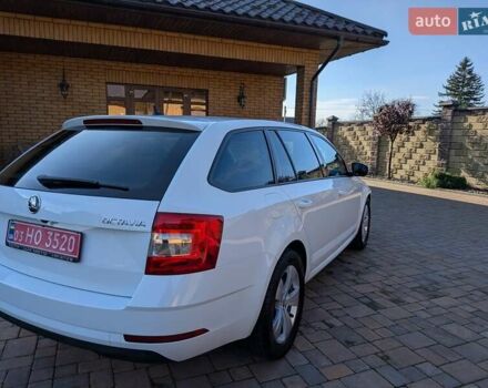 Білий Шкода Октавія, об'ємом двигуна 1.6 л та пробігом 210 тис. км за 14350 $, фото 12 на Automoto.ua