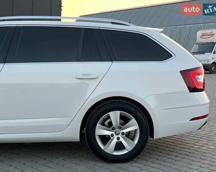 Білий Шкода Октавія, об'ємом двигуна 1.6 л та пробігом 302 тис. км за 14290 $, фото 4 на Automoto.ua