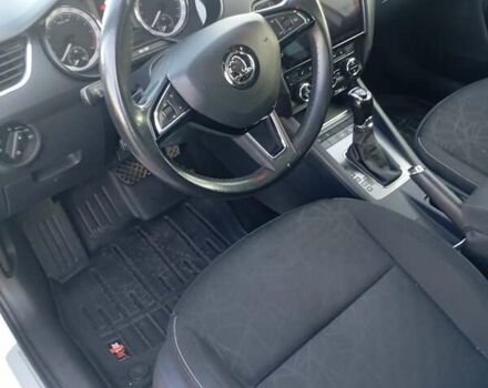 Білий Шкода Октавія, об'ємом двигуна 1.6 л та пробігом 223 тис. км за 15950 $, фото 13 на Automoto.ua
