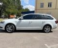 Белый Шкода Октавия, объемом двигателя 2 л и пробегом 209 тыс. км за 16990 $, фото 1 на Automoto.ua