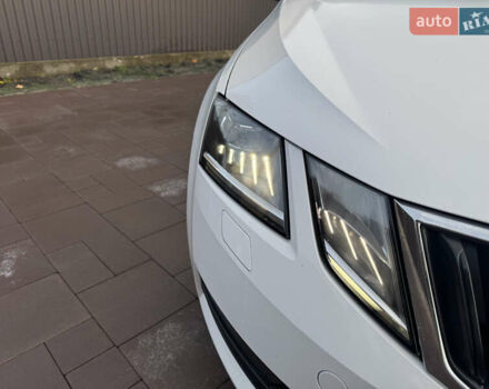Білий Шкода Октавія, об'ємом двигуна 2 л та пробігом 210 тис. км за 16400 $, фото 18 на Automoto.ua