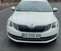 Белый Шкода Октавия, объемом двигателя 1.6 л и пробегом 175 тыс. км за 13900 $, фото 1 на Automoto.ua