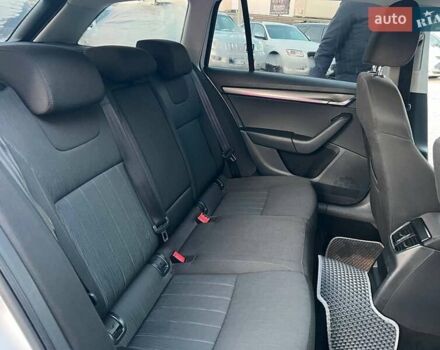 Білий Шкода Октавія, об'ємом двигуна 1.6 л та пробігом 302 тис. км за 14290 $, фото 38 на Automoto.ua
