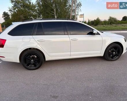 Шкода Октавия 2018 в Киеве на Automoto.ua Белый Шкода Октавия, объемом двигателя 1.6 л и пробегом 206 тыс. км за 14600 $, фото 16 на Automoto.ua