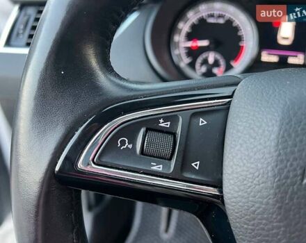 Білий Шкода Октавія, об'ємом двигуна 1.6 л та пробігом 302 тис. км за 14290 $, фото 24 на Automoto.ua