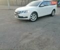 Белый Шкода Октавия, объемом двигателя 1.6 л и пробегом 211 тыс. км за 12900 $, фото 8 на Automoto.ua