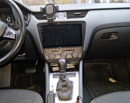 Белый Шкода Октавия, объемом двигателя 1.6 л и пробегом 187 тыс. км за 14500 $, фото 7 на Automoto.ua