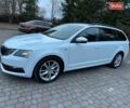 Белый Шкода Октавия, объемом двигателя 2 л и пробегом 219 тыс. км за 14200 $, фото 1 на Automoto.ua