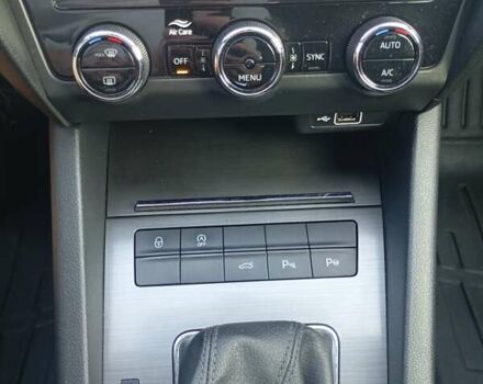 Білий Шкода Октавія, об'ємом двигуна 1.6 л та пробігом 223 тис. км за 15950 $, фото 22 на Automoto.ua