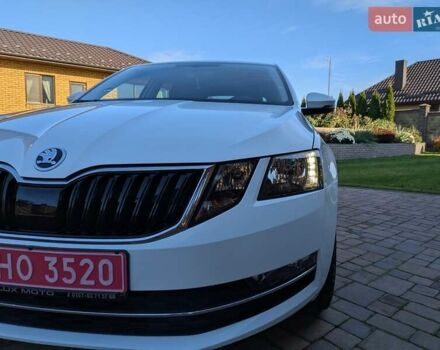 Білий Шкода Октавія, об'ємом двигуна 1.6 л та пробігом 210 тис. км за 14350 $, фото 5 на Automoto.ua