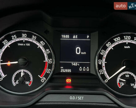 Белый Шкода Октавия, объемом двигателя 2 л и пробегом 252 тыс. км за 14999 $, фото 42 на Automoto.ua
